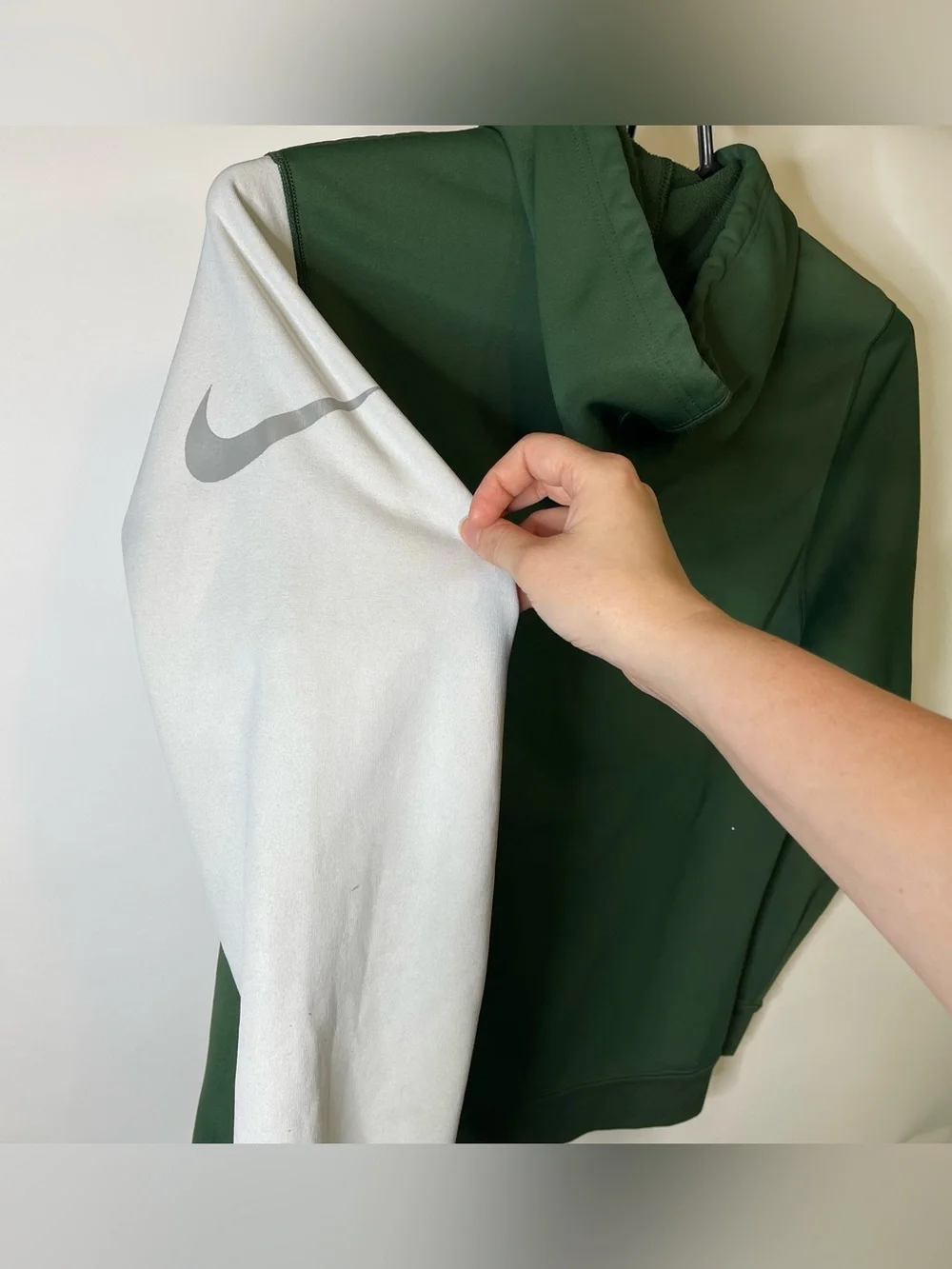Vintage Nike Kobe Bryant Sheath Logo Hoodie Size Large Men’s
